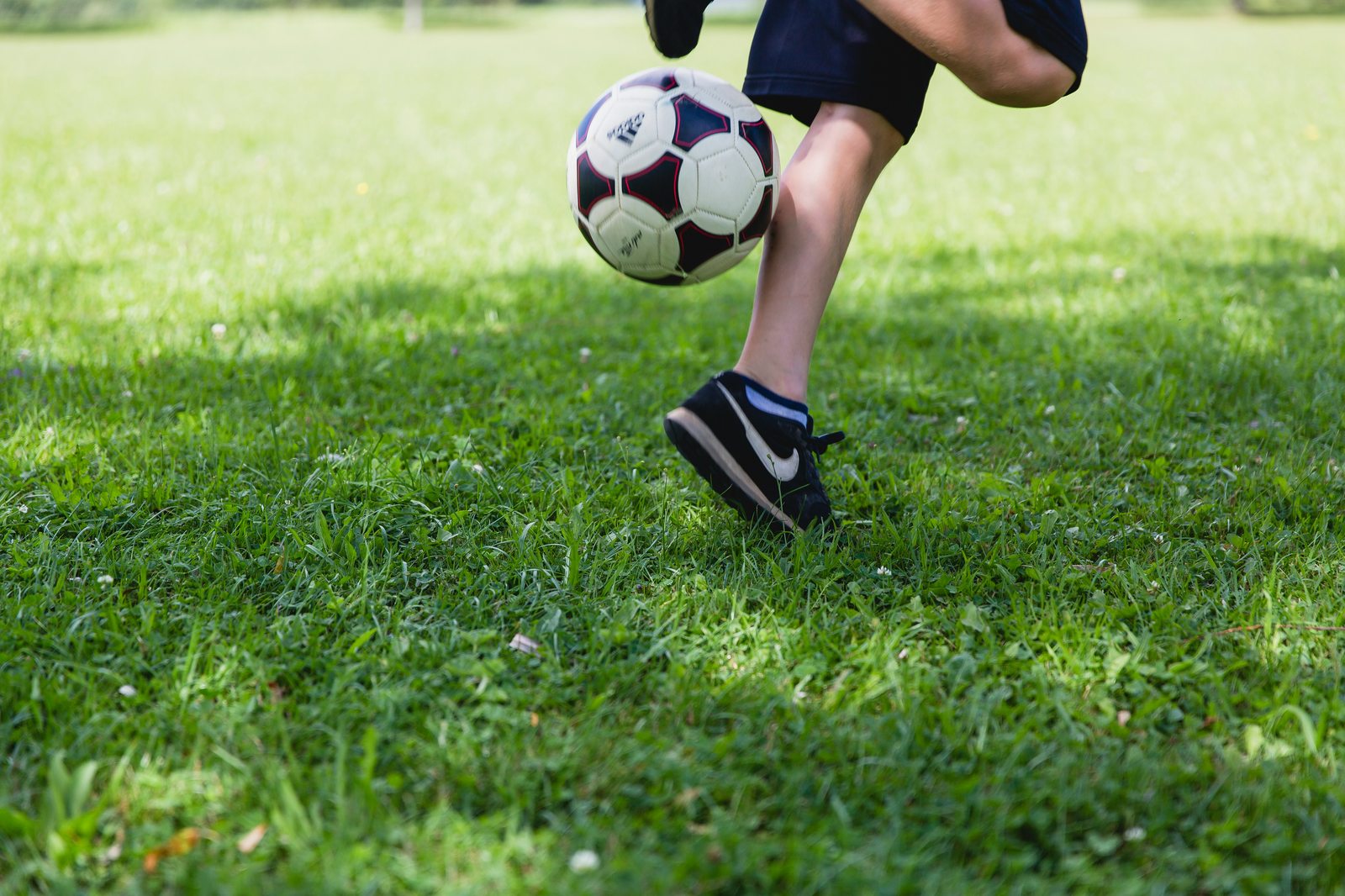 悦盈体育 · 体育栏目服务配图（示意）